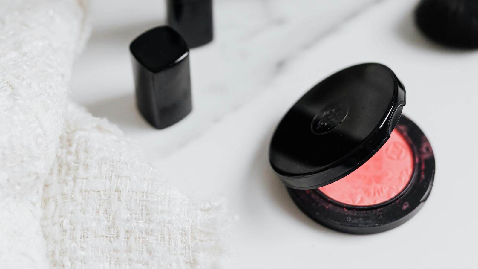 Why Your Cream Blush Looks Patchy And How to Achieve a Smooth, Natural-Looking Flush