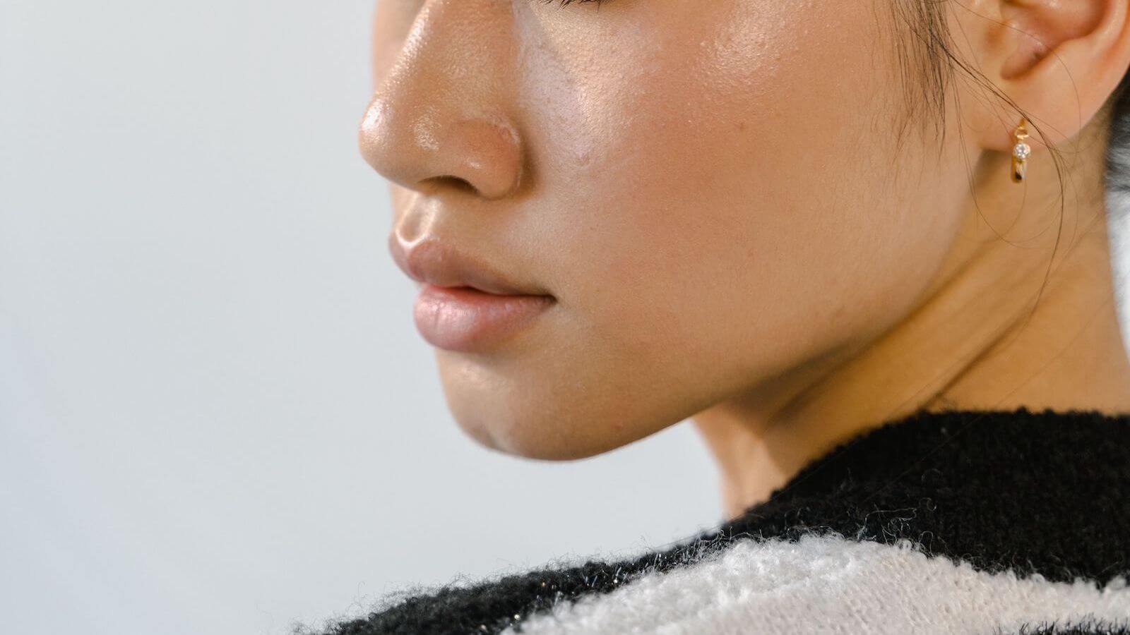 Dewy vs. Greasy: Why Your Glow Routine Is Causing Excess Shine